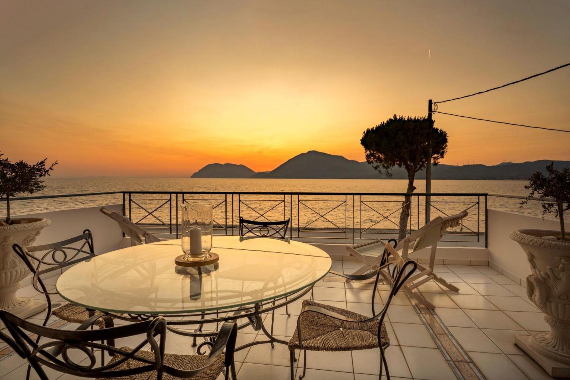 Rio Beach Residence Patras Eksteriør billede